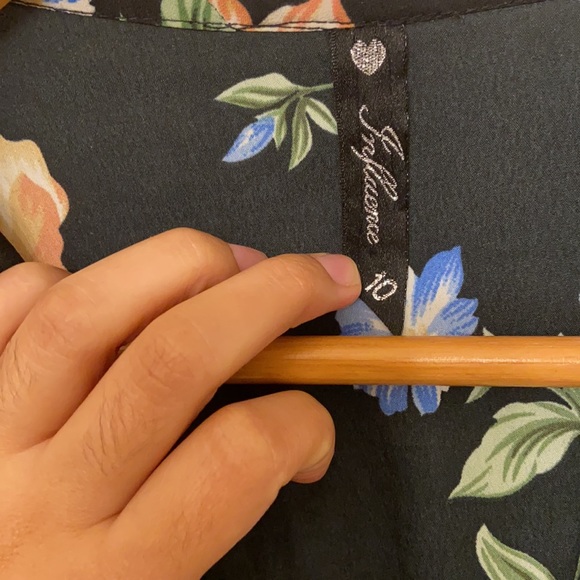 🧁Peach, green, blue floral ruffle front dress. Has bell sleeves. UK 10. US 6. - Picture 7 of 8